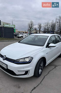 Хэтчбек Volkswagen e-Golf 2014 в Виннице