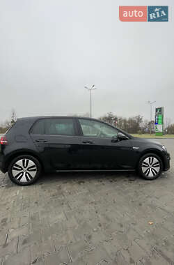 Хэтчбек Volkswagen e-Golf 2015 в Луцке