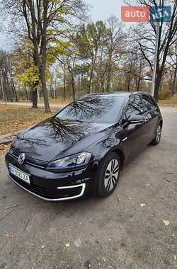 Хетчбек Volkswagen e-Golf 2014 в Кропивницькому