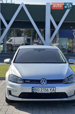 Хетчбек Volkswagen e-Golf 2015 в Ужгороді