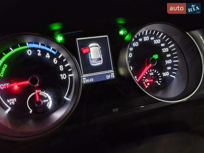 Хетчбек Volkswagen e-Golf 2014 в Києві фото 26 Хетчбек Volkswagen e-Golf 2014 в Києві