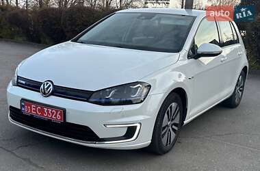 Хэтчбек Volkswagen e-Golf 2016 в Тернополе