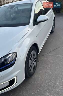 Хэтчбек Volkswagen e-Golf 2016 в Тернополе