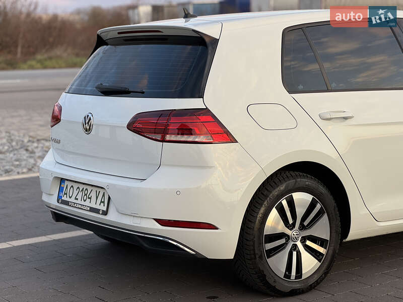 Хэтчбек Volkswagen e-Golf 2020 в Мукачево