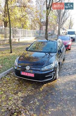 Хетчбек Volkswagen e-Golf 2015 в Запоріжжі