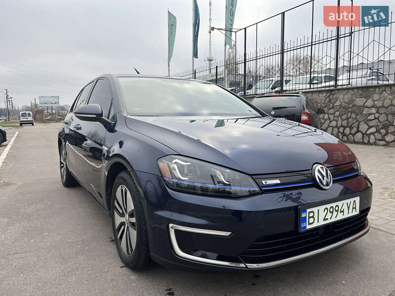 Хэтчбек Volkswagen e-Golf 2016 в Кременчуге