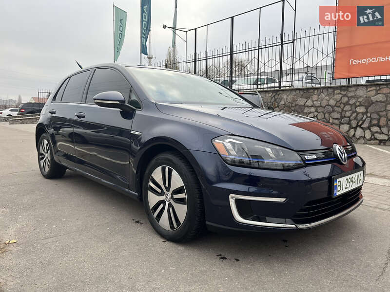 Хэтчбек Volkswagen e-Golf 2016 в Кременчуге