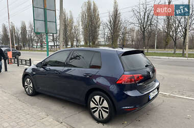 Хетчбек Volkswagen e-Golf 2016 в Кременчуці