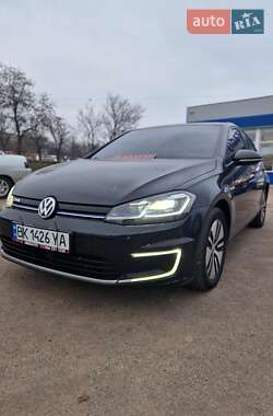 Хетчбек Volkswagen e-Golf 2018 в Кропивницькому