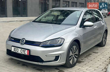 Хетчбек Volkswagen e-Golf 2015 в Ужгороді