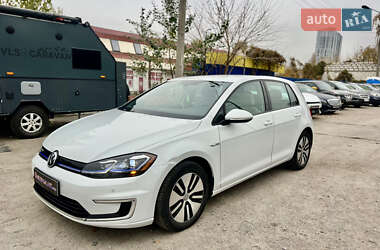 Хетчбек Volkswagen e-Golf 2017 в Києві