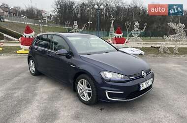 Хетчбек Volkswagen e-Golf 2015 в Києві