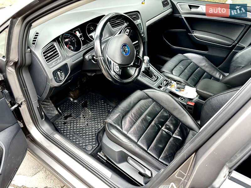 Хетчбек Volkswagen e-Golf 2015 в Вінниці