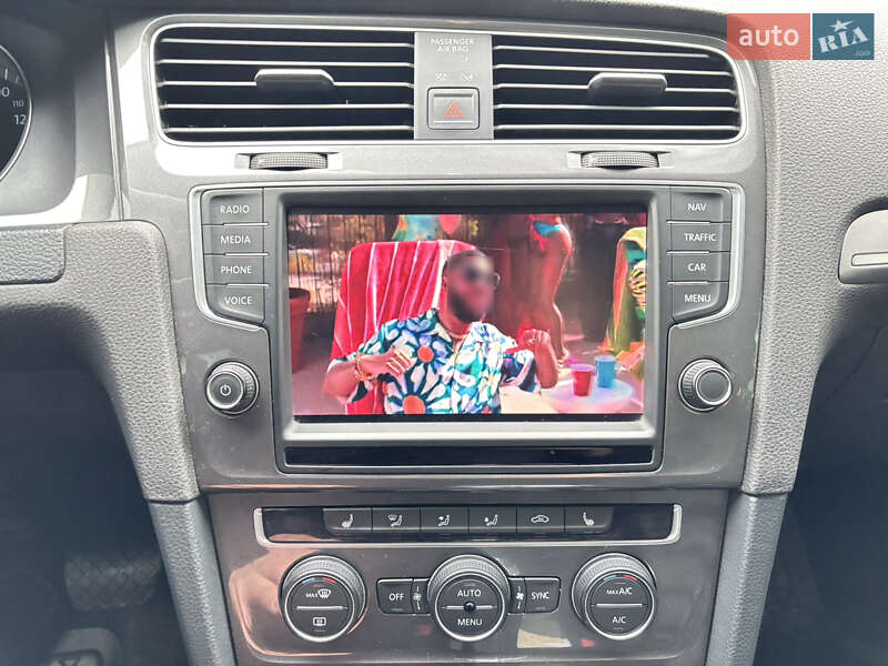 Хетчбек Volkswagen e-Golf 2015 в Вінниці