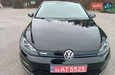 Хетчбек Volkswagen e-Golf 2015 в Житомирі