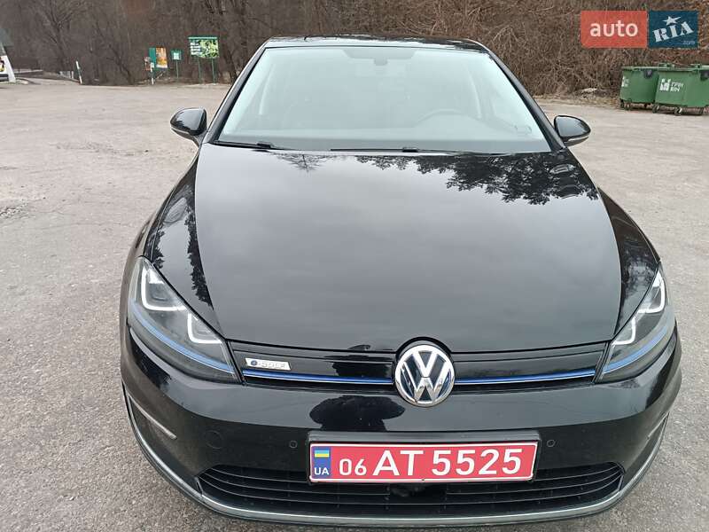 Volkswagen e-Golf 2015