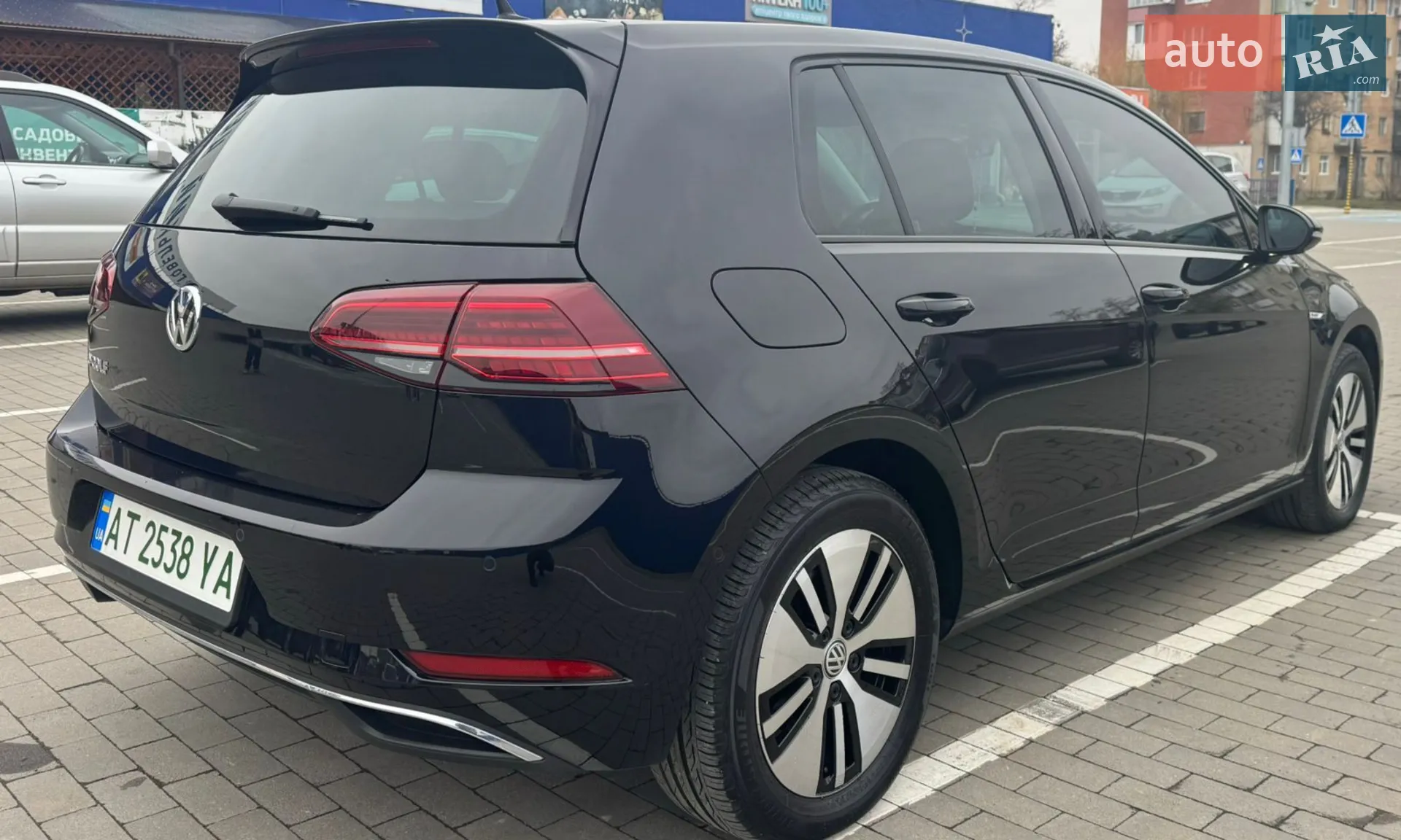 2019 Volkswagen Golf - мініатюра 4