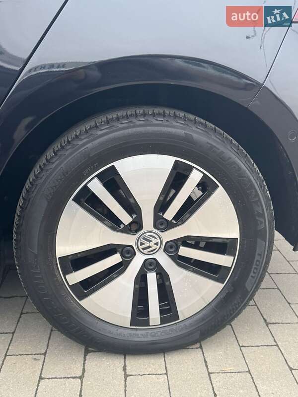 Хетчбек Volkswagen e-Golf 2019 в Калуші