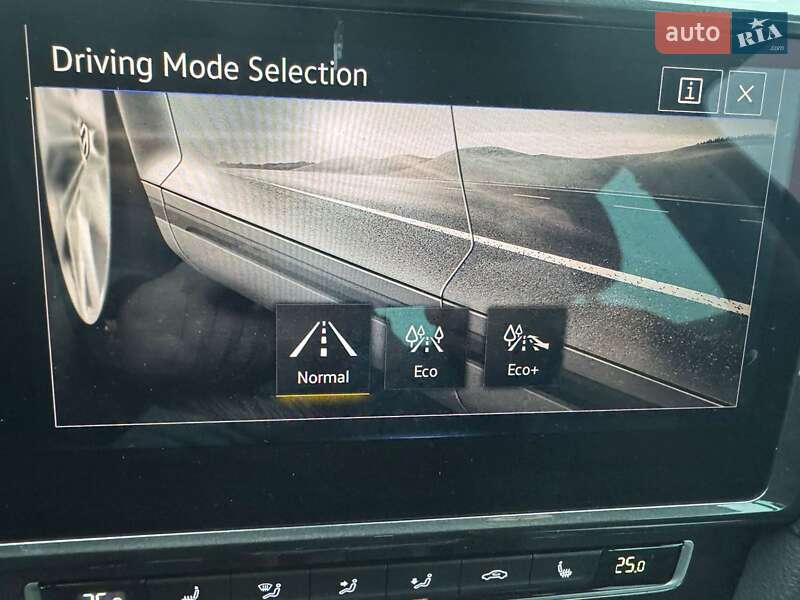 Хетчбек Volkswagen e-Golf 2019 в Калуші