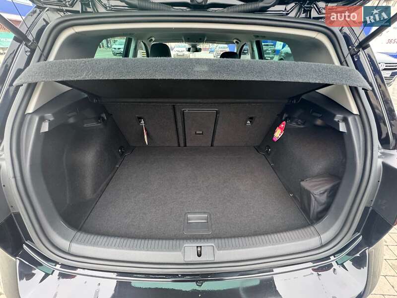 Хетчбек Volkswagen e-Golf 2019 в Калуші