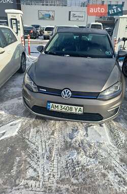 Хетчбек Volkswagen e-Golf 2014 в Житомирі