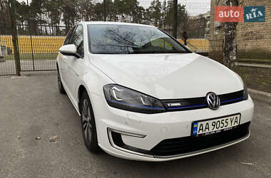 Хэтчбек Volkswagen e-Golf 2016 в Киеве