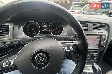 Хэтчбек Volkswagen e-Golf 2014 в Тернополе