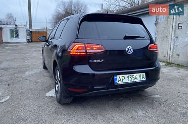 Хетчбек Volkswagen e-Golf 2015 в Запоріжжі