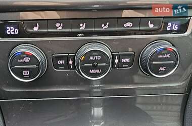 Хэтчбек Volkswagen e-Golf 2014 в 
