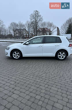 Хэтчбек Volkswagen e-Golf 2014 в Ивано-Франковске