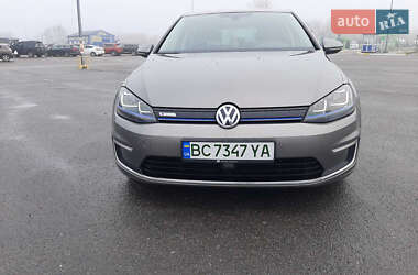 Хэтчбек Volkswagen e-Golf 2015 в Львове