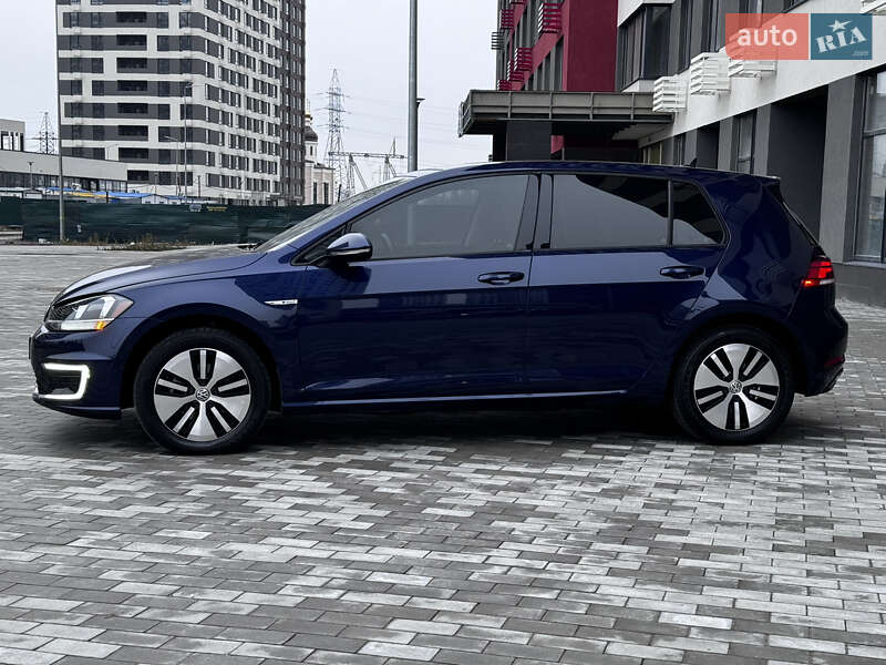 Хетчбек Volkswagen e-Golf 2019 в Києві