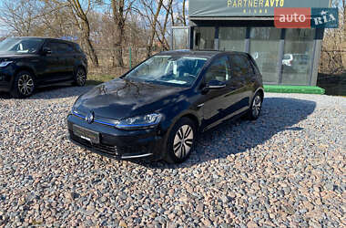 Хетчбек Volkswagen e-Golf 2015 в Рівному