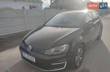 Хетчбек Volkswagen e-Golf 2015 в Дубні