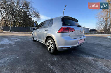 Хетчбек Volkswagen e-Golf 2016 в Рівному