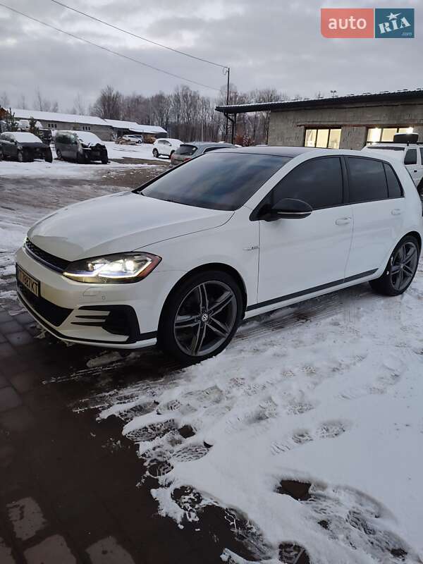 Хэтчбек Volkswagen e-Golf 2018 в Ивано-Франковске