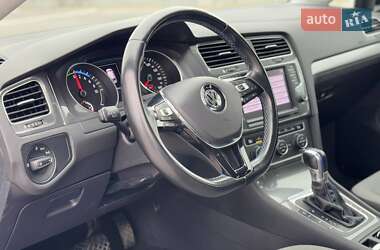 Хетчбек Volkswagen e-Golf 2014 в Києві