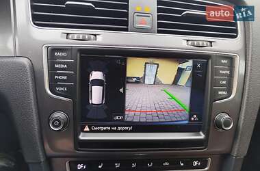 Хэтчбек Volkswagen e-Golf 2015 в 