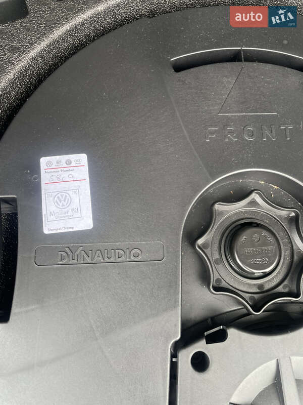 Хетчбек Volkswagen e-Golf 2016 в Києві