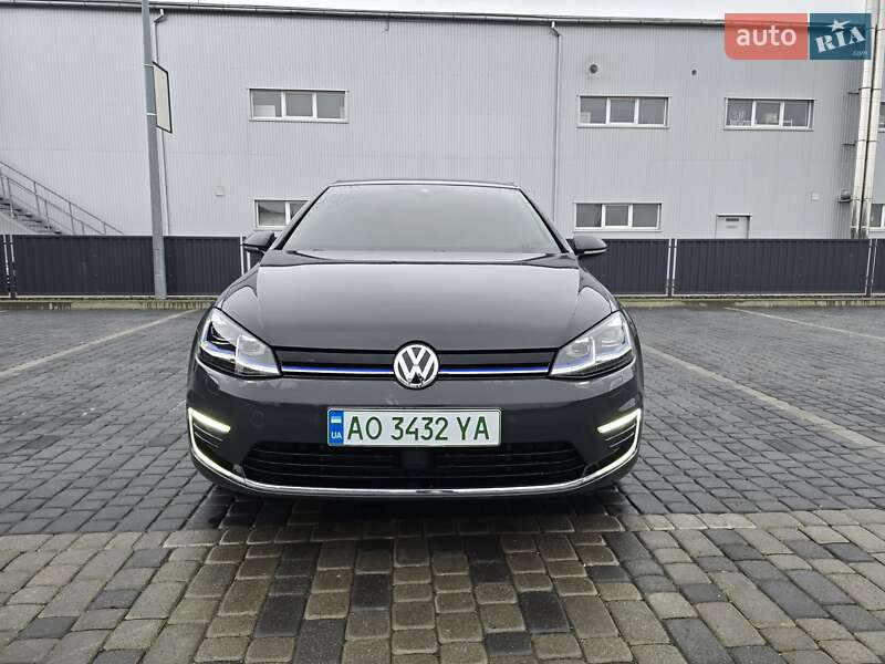 Хетчбек Volkswagen e-Golf 2020 в Ужгороді