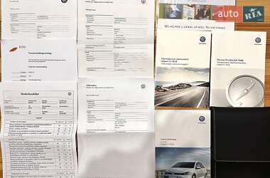 Хэтчбек Volkswagen e-Golf 2019 в 