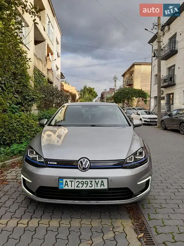 Volkswagen e-Golf 2016