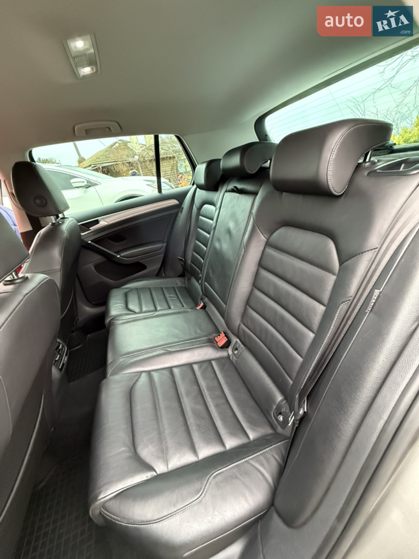 2014 Volkswagen Golf - мініатюра 32
