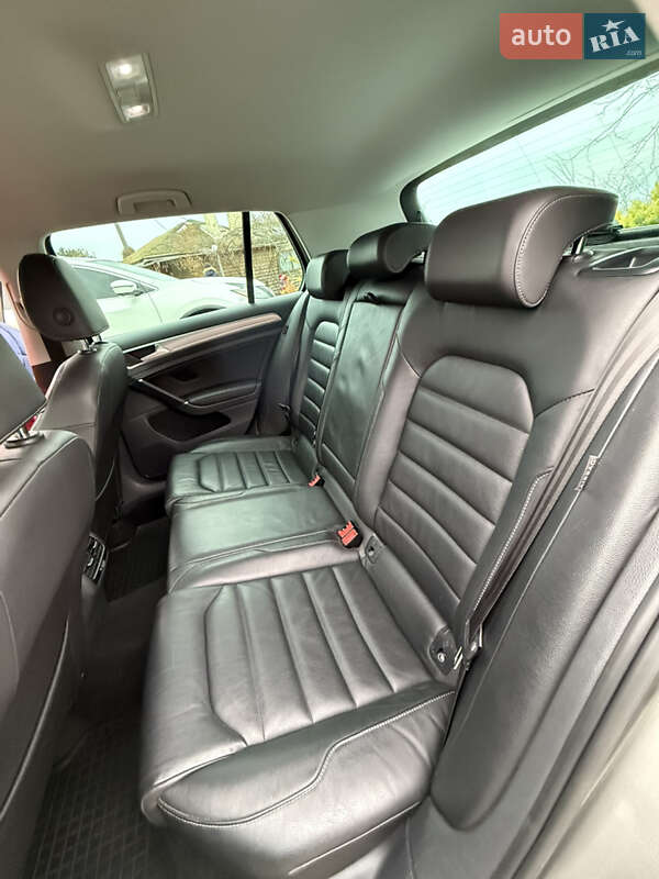 Хэтчбек Volkswagen e-Golf 2014 в Одессе