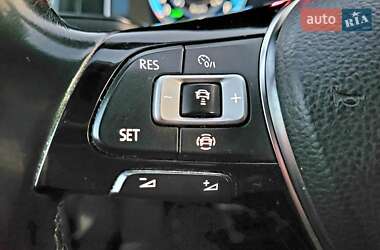 Хэтчбек Volkswagen e-Golf 2018 в 