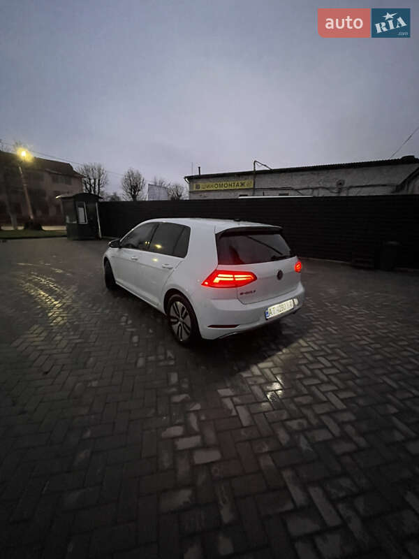 Хетчбек Volkswagen e-Golf 2019 в Івано-Франківську