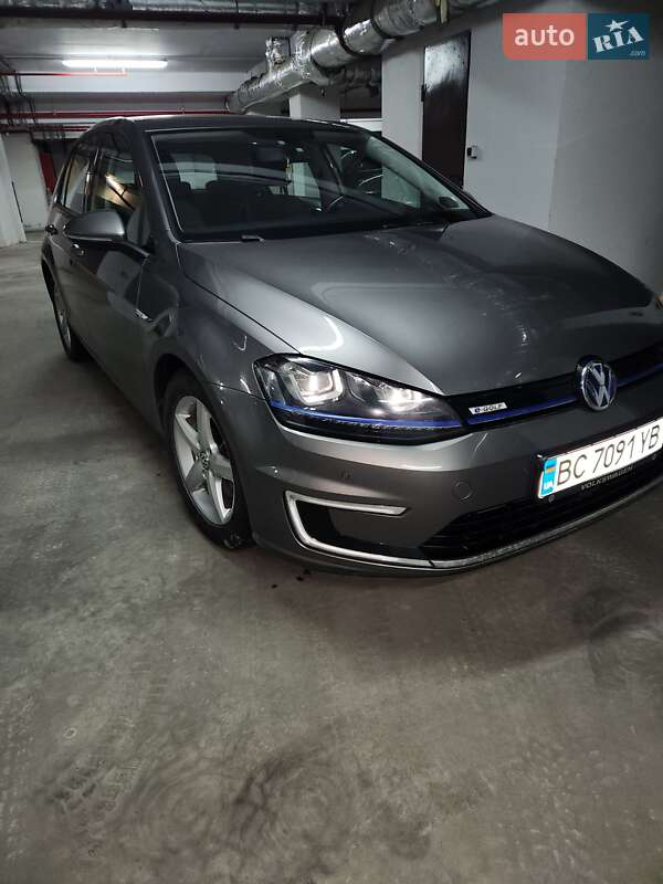 Volkswagen e-Golf 2014