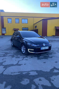 Хэтчбек Volkswagen e-Golf 2015 в 