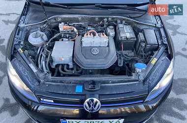 Хэтчбек Volkswagen e-Golf 2015 в 