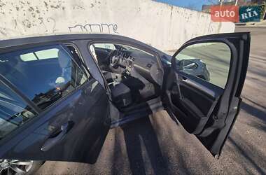 Хэтчбек Volkswagen e-Golf 2015 в 